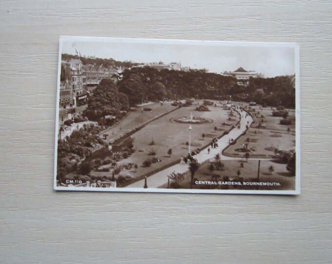 Vintage REAL PHOTO Postcard, Central Gardens, Bournemouth, UK. Genuine, Original, Used. Ideal Gift For Loved One.