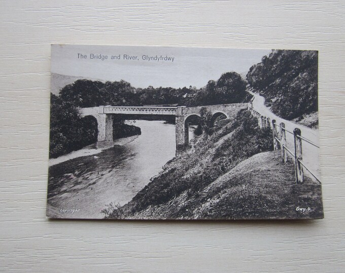 Vintage Printed Postcard, The Bridge And River, Glyndyfrdwy, Wales, UK. Genuine, Original, Unused. Ideal Gift For Loved One.