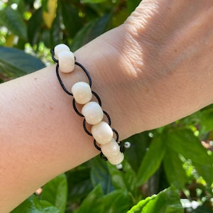 Pulsera antiestrés en blanco y negro, pulsera de hueso con diez cuentas para contar trazos o puntadas, pulsera de ábaco, ajustable, Joelle