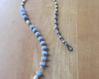 Blue Lace Agate Choker Lariat, Blue and White Choker, Antique Mother of Pearl,  Blue Necklace, Light Blue and White, Beach Boho Hippie, Rain