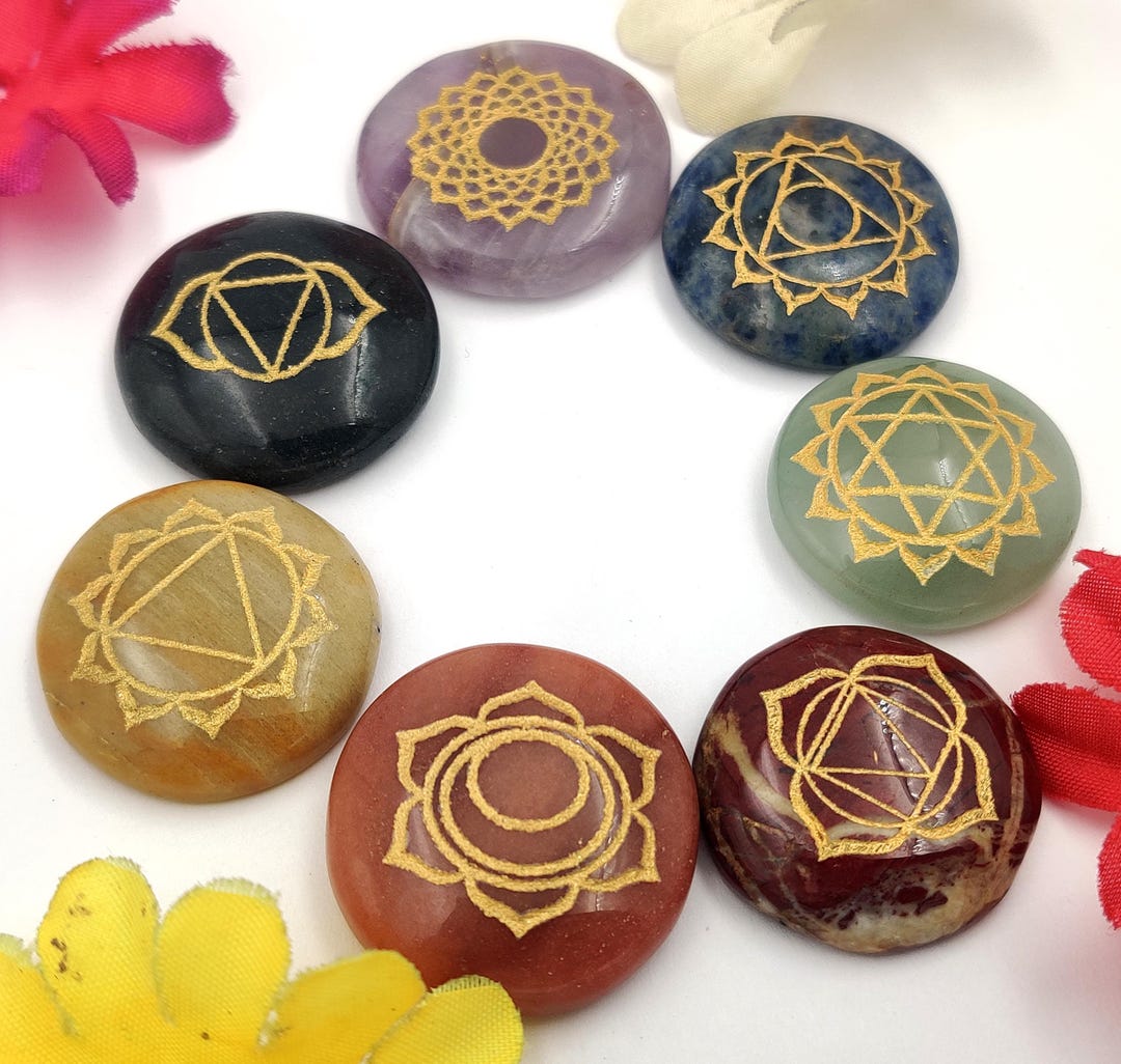 Chakra Stone Set Engraved Palm Stones for Reiki Healing Meditation – 7 ...