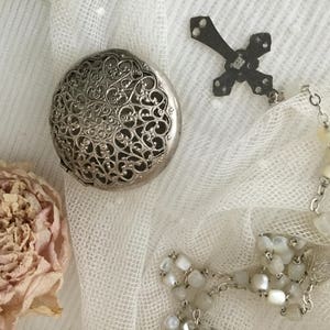 Vintage Rosary & Box 800 Silver Communion Confirmation CoeursDeCaschel Mother's Day Spring Brocante Vintage Edwardian Style Prayer Chain image 5
