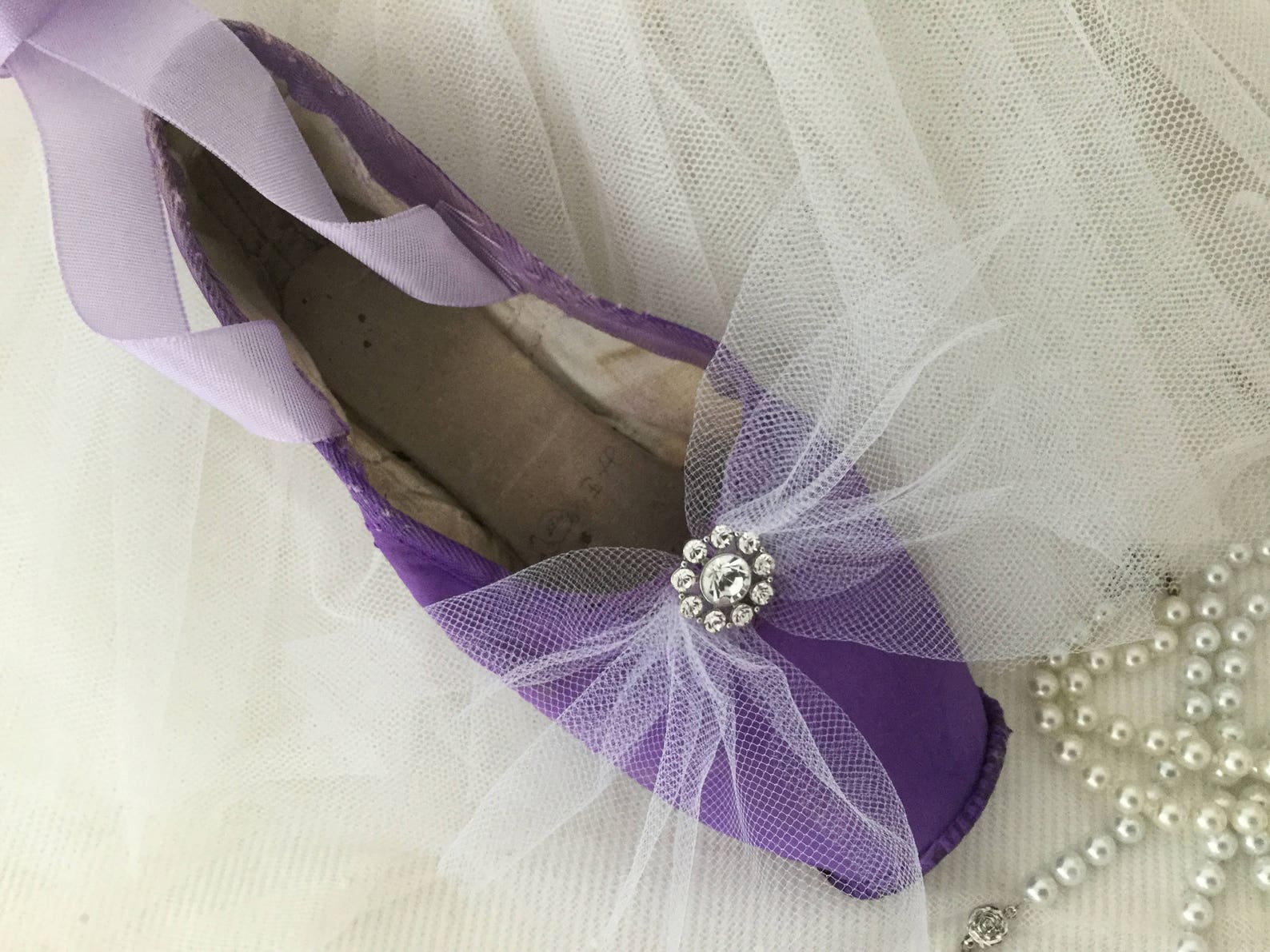 vintage ballet shoe lace shoe brocante rhinestones tulle edwardian style viktorian style coeursdecaschel