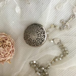 Vintage Rosary & Box 800 Silver Communion Confirmation CoeursDeCaschel Mother's Day Spring Brocante Vintage Edwardian Style Prayer Chain image 1