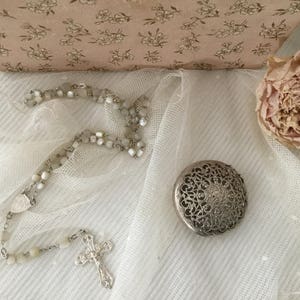 Vintage Rosary & Box 800 Silver Communion Confirmation CoeursDeCaschel Mother's Day Spring Brocante Vintage Edwardian Style Prayer Chain image 3