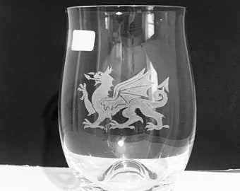 Welsh Dragon Engraved Dartington Crystal Stemless Wine Glass Gift & Rustic Slate Coaster Gift Set