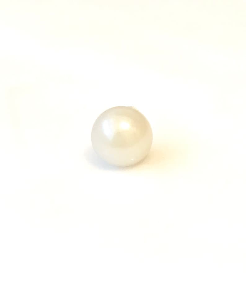 Faux Pearl Round Modesty Pin Badge Brooch Button 10mm image 2