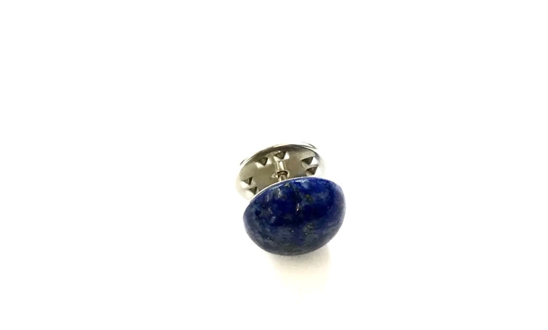 Spilla con bottone di modestia con cabochon rotondo in alabastro, 12 mm