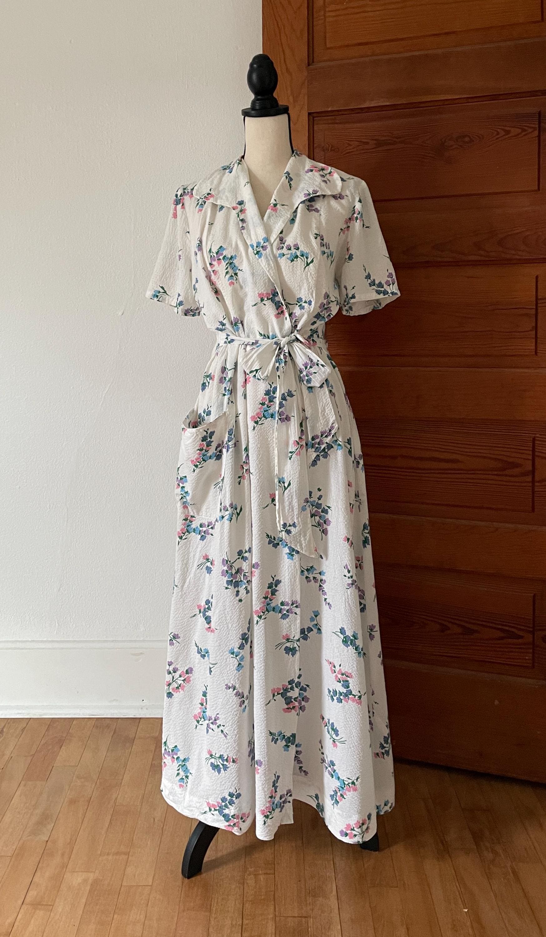 white christmas dresses Short Sleeve Cotton/Poly House Dress – Buck & Buck main image 1