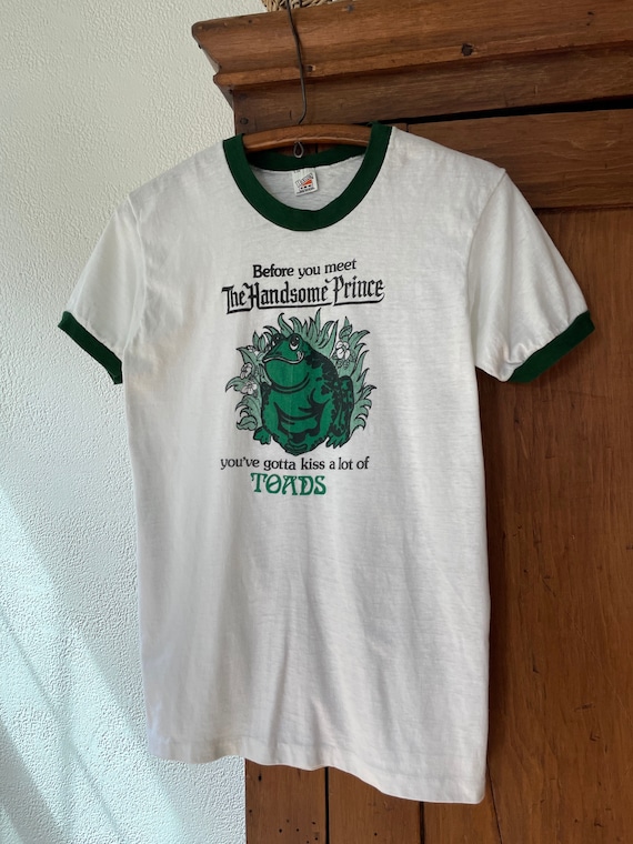 Vintage 1970s Green Ringer Tee Toad Prince Novelty