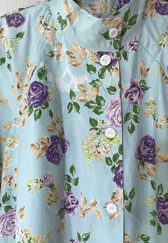 Vintage 1940s Blue Floral Smock Top Dress Pockets… - image 4