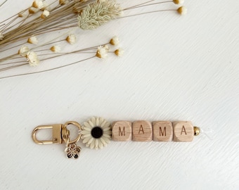 Mama Keychain  - Gift for New Mom - Baby Shower Gift - Gift for Mom - Mother’s Day  - New Mom Gift Ideas - Mom Keychains - Keychain for Mom