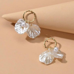 Pearl Shell Drop Earrings