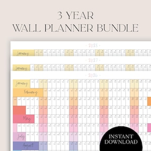 Peut inclure: Un ensemble de planificateurs muraux sur trois ans, couvrant 2026, 2027 et 2028. Le planificateur présente un design coloré, avec chaque mois étiqueté et organisé en grille. Le texte "3 YEAR WALL PLANNER BUNDLE" est en haut.