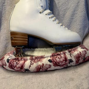 Flower Super Sofy and Minky Soakers skate blade guards protectors