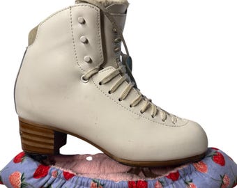 Strawberry Puffy Skate Guards: Flannel Soakers