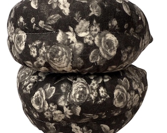 Black and White Roses Flowers Puffy Soakers Soft Skate Guards