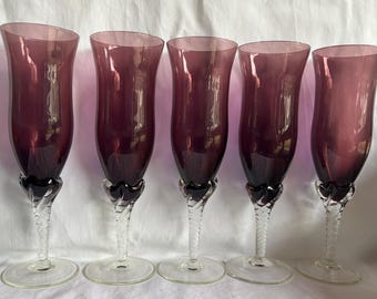 Set of 5 Vintage Amethyst Champagne Flutes with Twisted Clear Stems – Elegant Purple Art Glass for Display or Entertaining