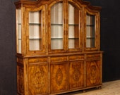 Italian bookcase in walnut and burl walnut