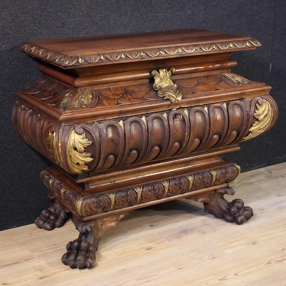 Tuscan urn shaped chest furniture in wood gold 20th century trunk
