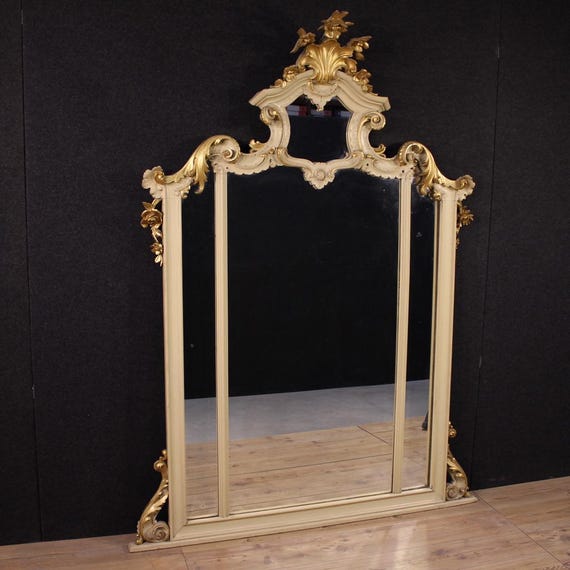 Italian Louis XV Style Gilded Mirror: Carved Lacquered Wood Furniture