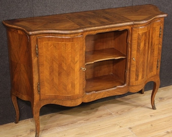 Aparador móvil de estilo antiguo en madera con incrustaciones dos puertas secretas del siglo XX