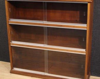 Boekenkast vitrine Italiaans meubelkastontwerp in hout en glas jaren 60