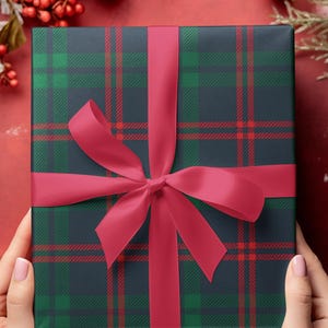 Tartan Plaid Wrapping Paper Classic Green & Red Christmas Gift Wrap