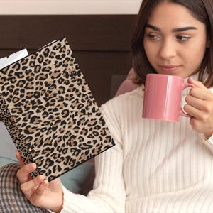 Diario de tapa dura con estampado de leopardo, elegante cuaderno de escritura