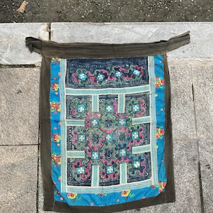 Portabebés Hmong batik tribal vintage del norte de Vietnam