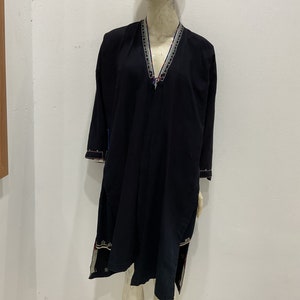 Vintage tribal Red Đạo women tunic in Bác Son area,Làng Sơn province,north of Vietnam