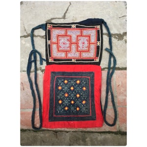 Portabebés de algodón batik bordado tribal hmong vintage en el área de Dien Bien, al norte de Vietnam