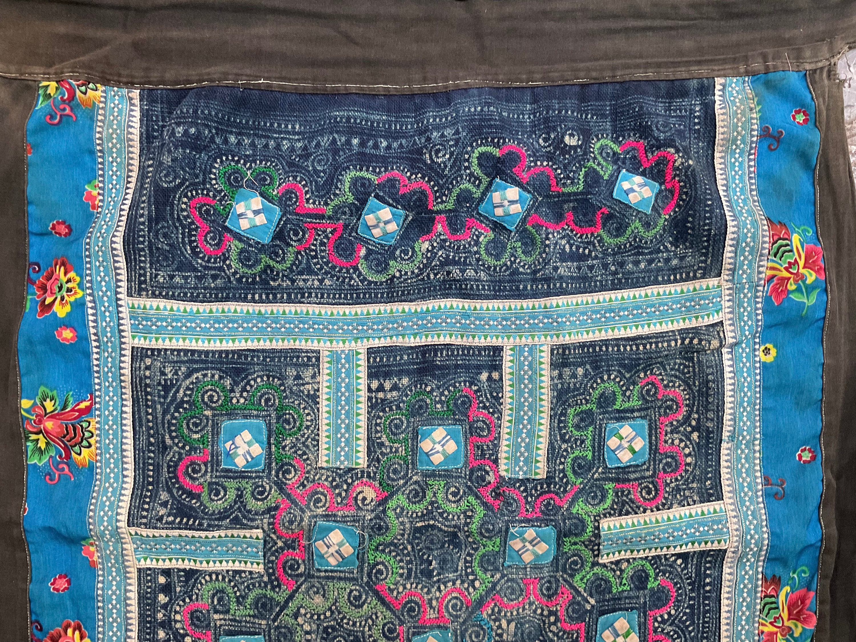 ベトナム北部のビンテージ モン族のバティック ベビーキャリア - Etsy 日本