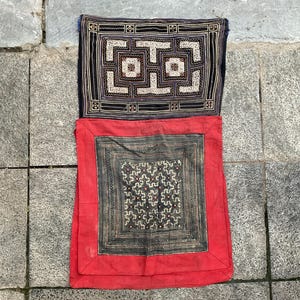 Portabebés vintage de la tribu Hmong en el norte de Vietnam