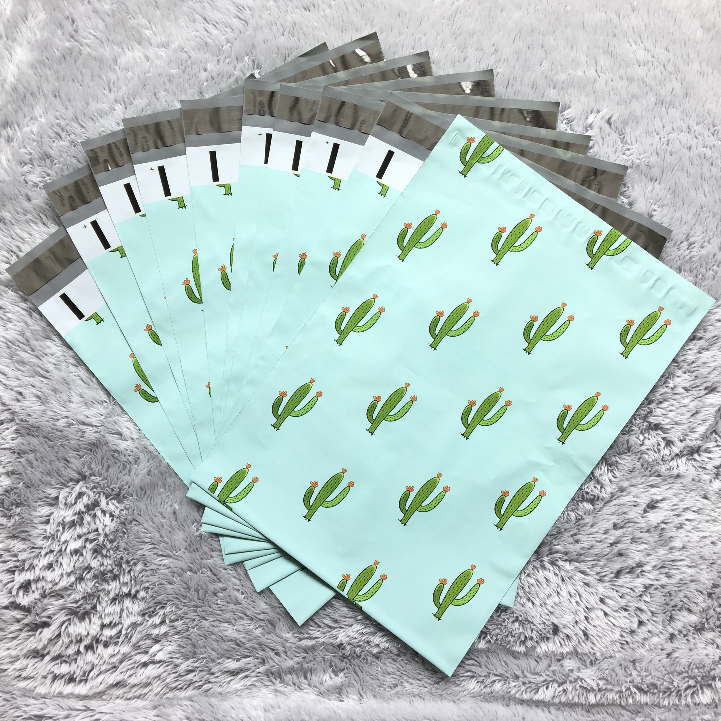 Cactus straw topper – Mail it! mailers and more