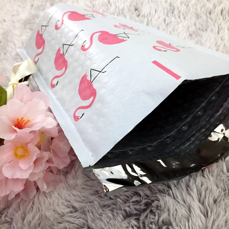 10 Pcs PINK FLAMINGO 6x9 Bubble Mailer Self Seal Adhesive Envelope Protective Color Padded Shipping Supply Mailer Plastic Lightweight Sturdy