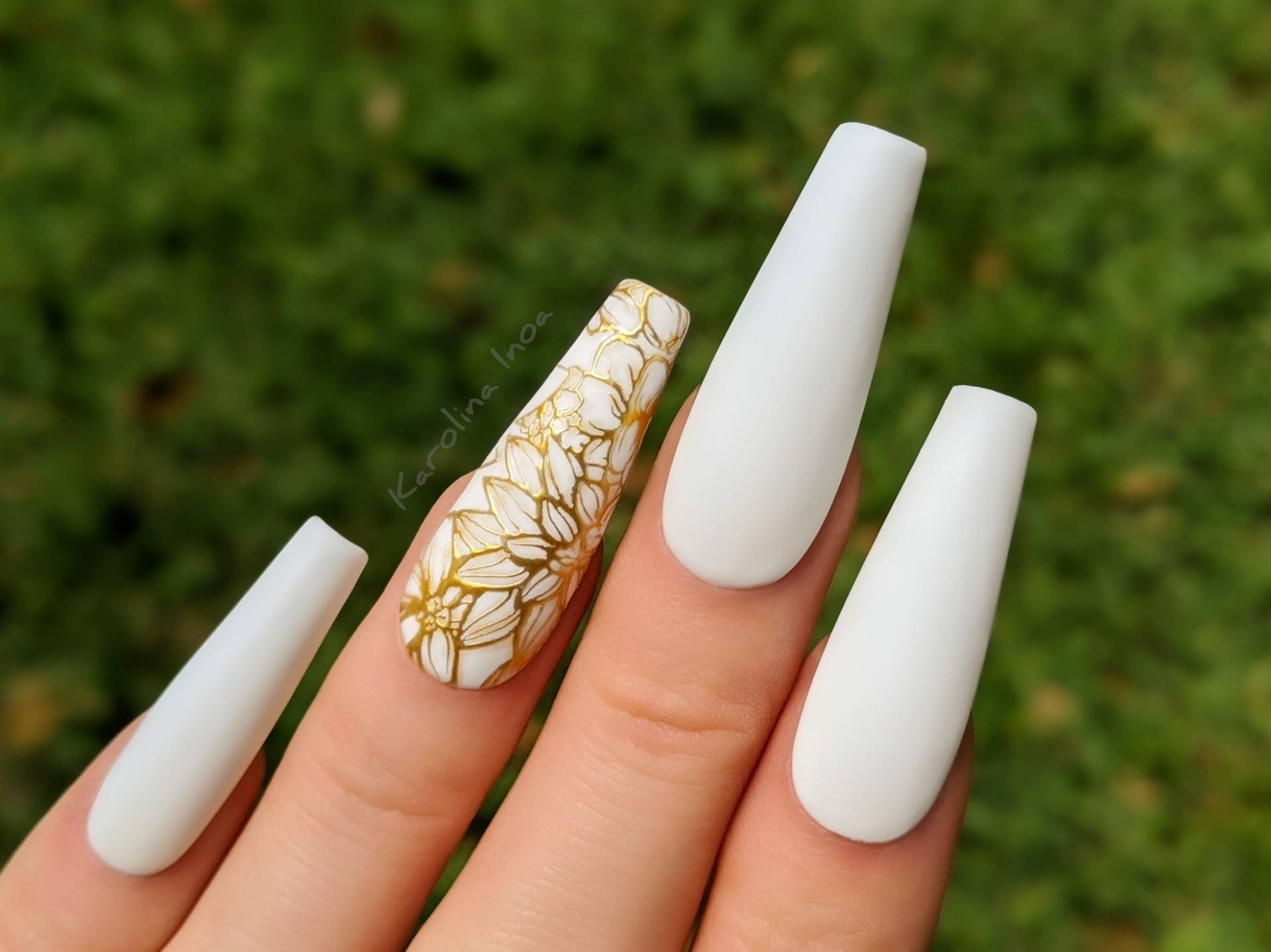 Gold Sculpture Flowers Handmade Press On Nail