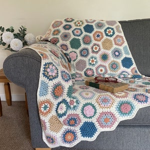 Nannas Garden Hexagon Throw/ Blanket PDF E-Book pattern  - 8 different hexagons to make!