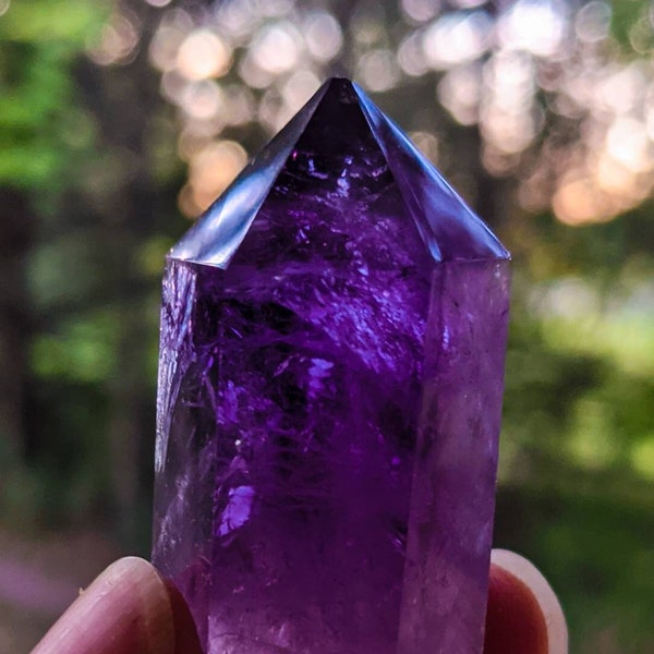 Natural Amethyst Tower Point / High Quality With Rainbows / Mini Crystal / Love / Intuition / Relaxation