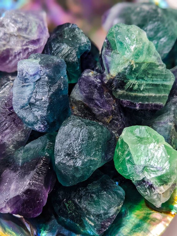 Raw Fluorite Stone / High Quality / Natural / Meditation Stone / Chakra Crystal / Crystal Healing / Beautiful Flash and Color!