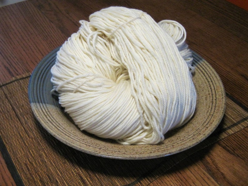 bulk undyed yarn