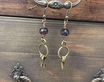 Keyring and Amethyst Earrings, Bronze Earrings, Keyring Earrings, Key Earrings, Crystal Amethyst Earrings, Steampunk Earrings