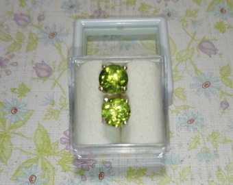Peridot Stud Earrings, Natural Faceted Peridot Earrings, 7mm Round Cut Ear Studs