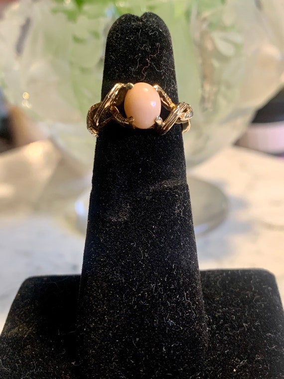 Sweet Vintage Pink Coral 10k Gold Ring Girls Smal… - image 1