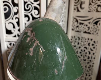 Lámpara industrial grande de porcelana esmaltada en verde de estilo vintage