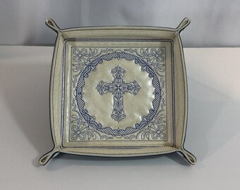 Valet Tray-Cross Trapunto Design-Catchall Tray Snapped 6"x6" Sq XLARGE-White Pearl & Navy Faux Leathers-Valet Travel Tray-Lays Flat