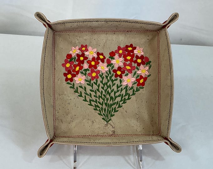 Elegant Floral Heart Tray | Large Boho Design in Portuguese Cork & Gold Faux Leather | Flat Travel Tray