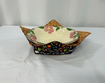 Diggin' on Tools Microwave Bowl Cozy - Reversible Casserole & Salad Dish, Gift for Him - 8” Bottom, 10” Top