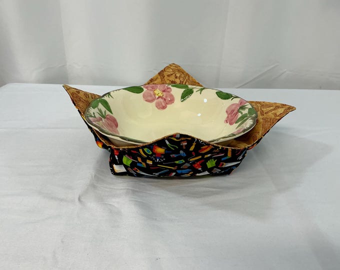 Diggin' on Tools Microwave Bowl Cozy - Reversible Casserole & Salad Dish, Gift for Him - 8” Bottom, 10” Top