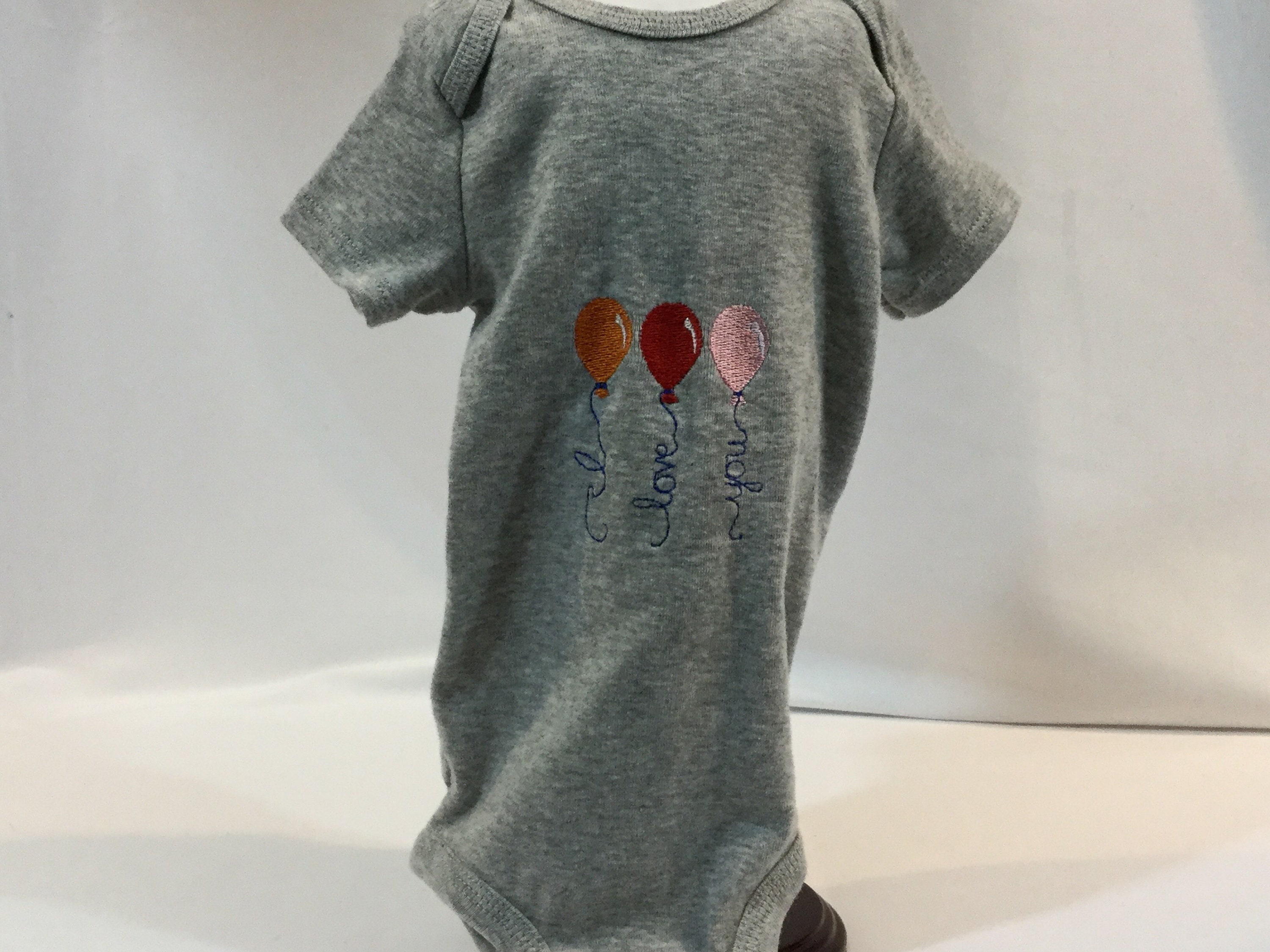 I Love You Baby Balloons Onesie Free Shipping 9 Month Onesie Baby Girl Clothing Girl Bodysuit Carter Onesies Baby Shower Ipfg